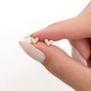 Brinco infantil coração cravejado