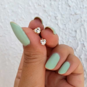 Brinco infantil coração de luz